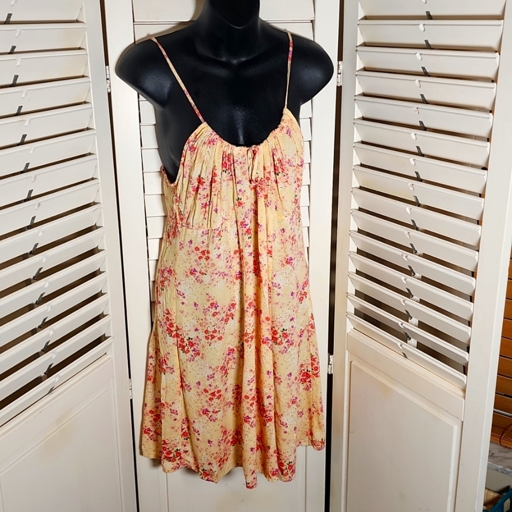 Forever 21 floral print spaghetti strap dress.